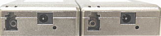 SSA02-200の送受信器背面光ケーブル接続ポート写真